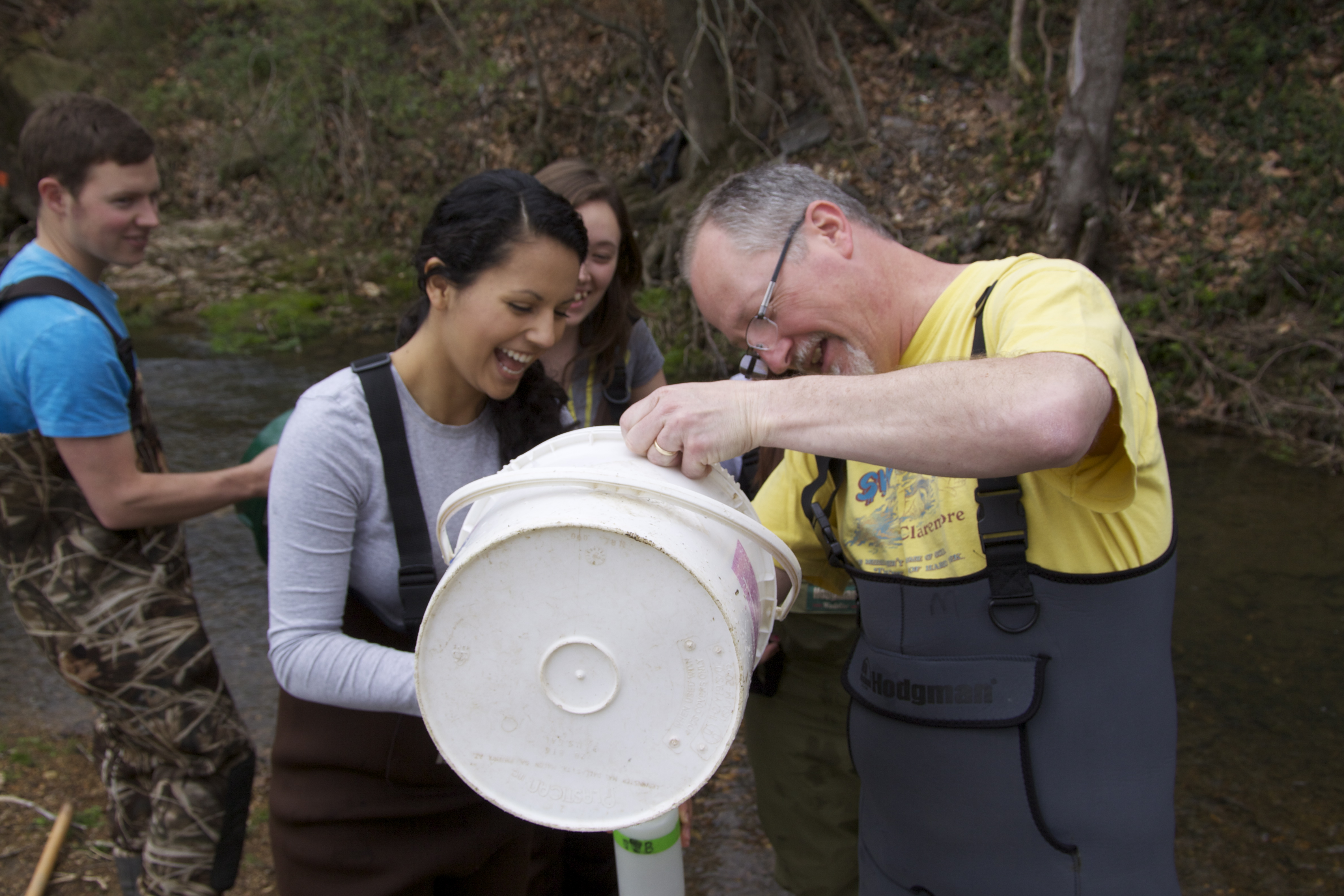 Professor Studies Fish in a Shocking Way