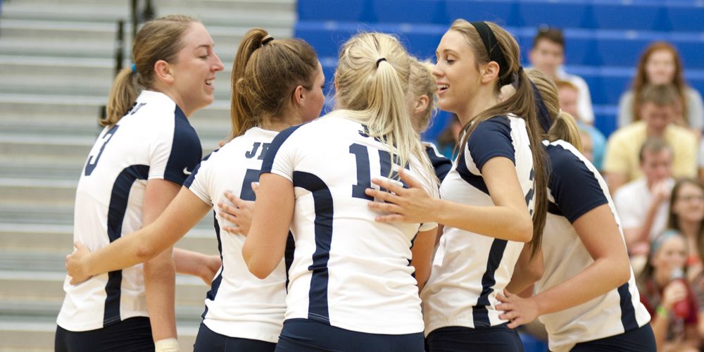 Volleyball Looks to Jump Over .500 at Baker Tournament