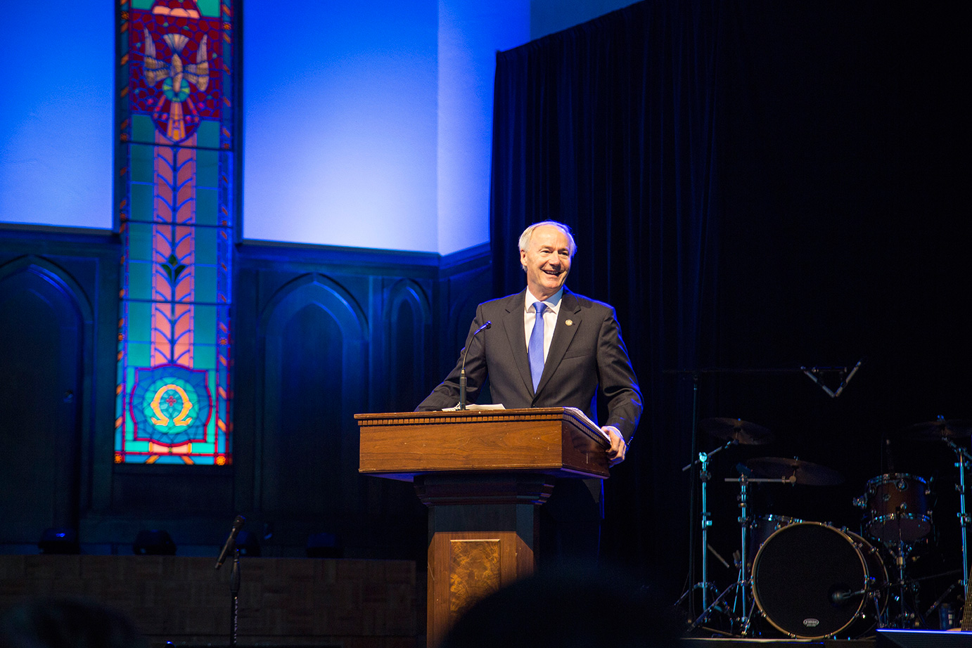 JBU Hosts Gov. Hutchinson as Inaugural Speaker of Barnett Civic Leadership Speaker Series