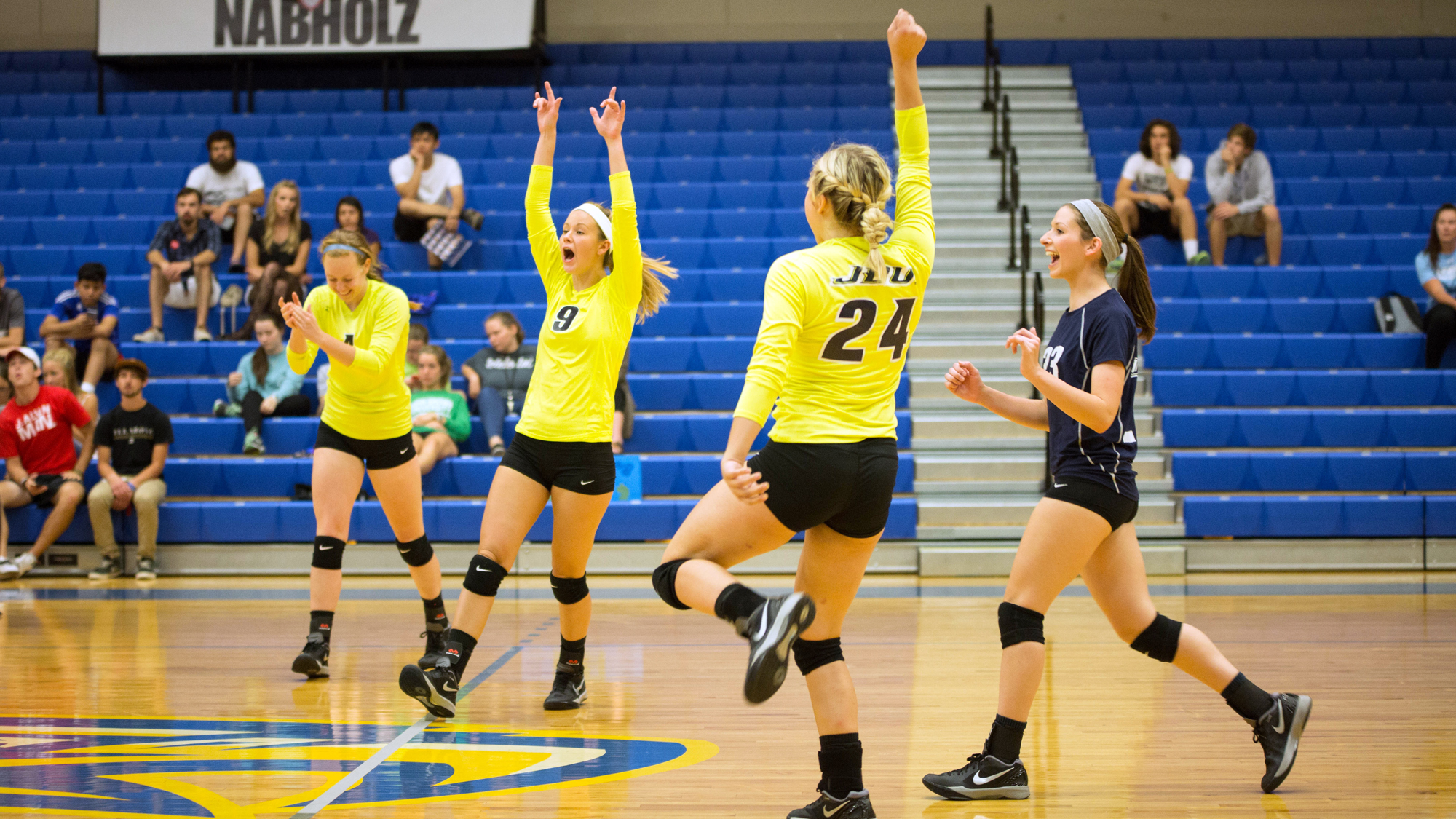 Volleyball Continues Dominance at Home