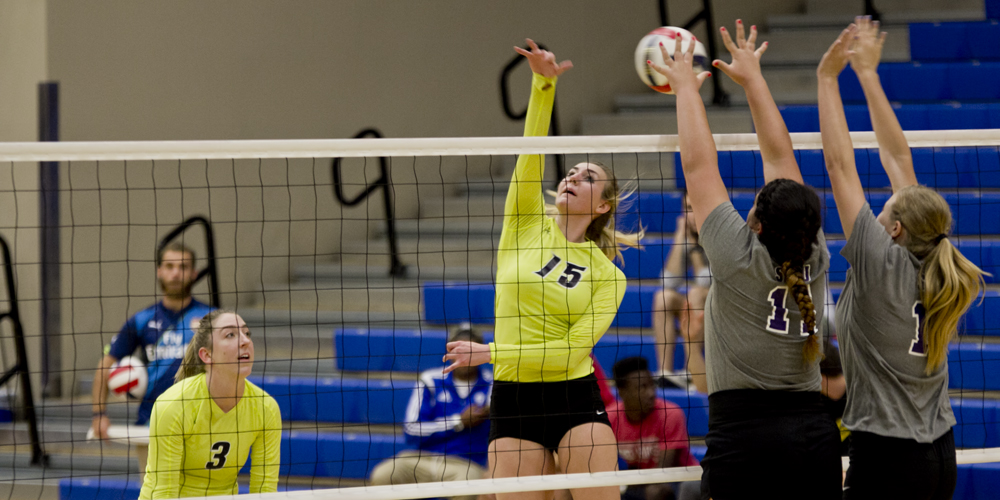 Seniors Lead Golden Eagles Past SAGU in Sweeping Fashion