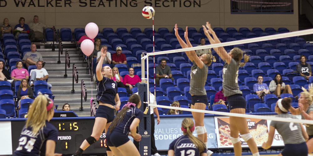 Volleyball Falls to Southwestern Christian in Historic Upset