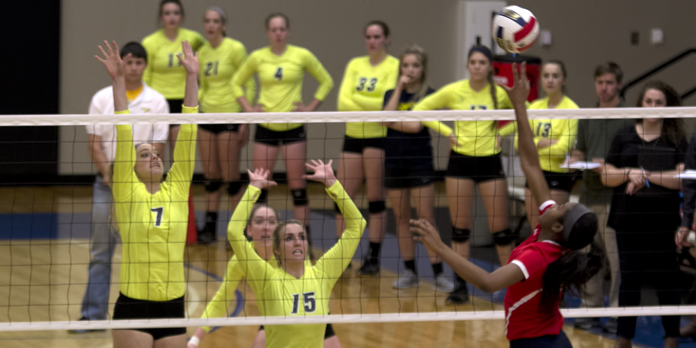 3-1 Win over Cavaliers Sends Volleyball to Third-Straight Conference Victory