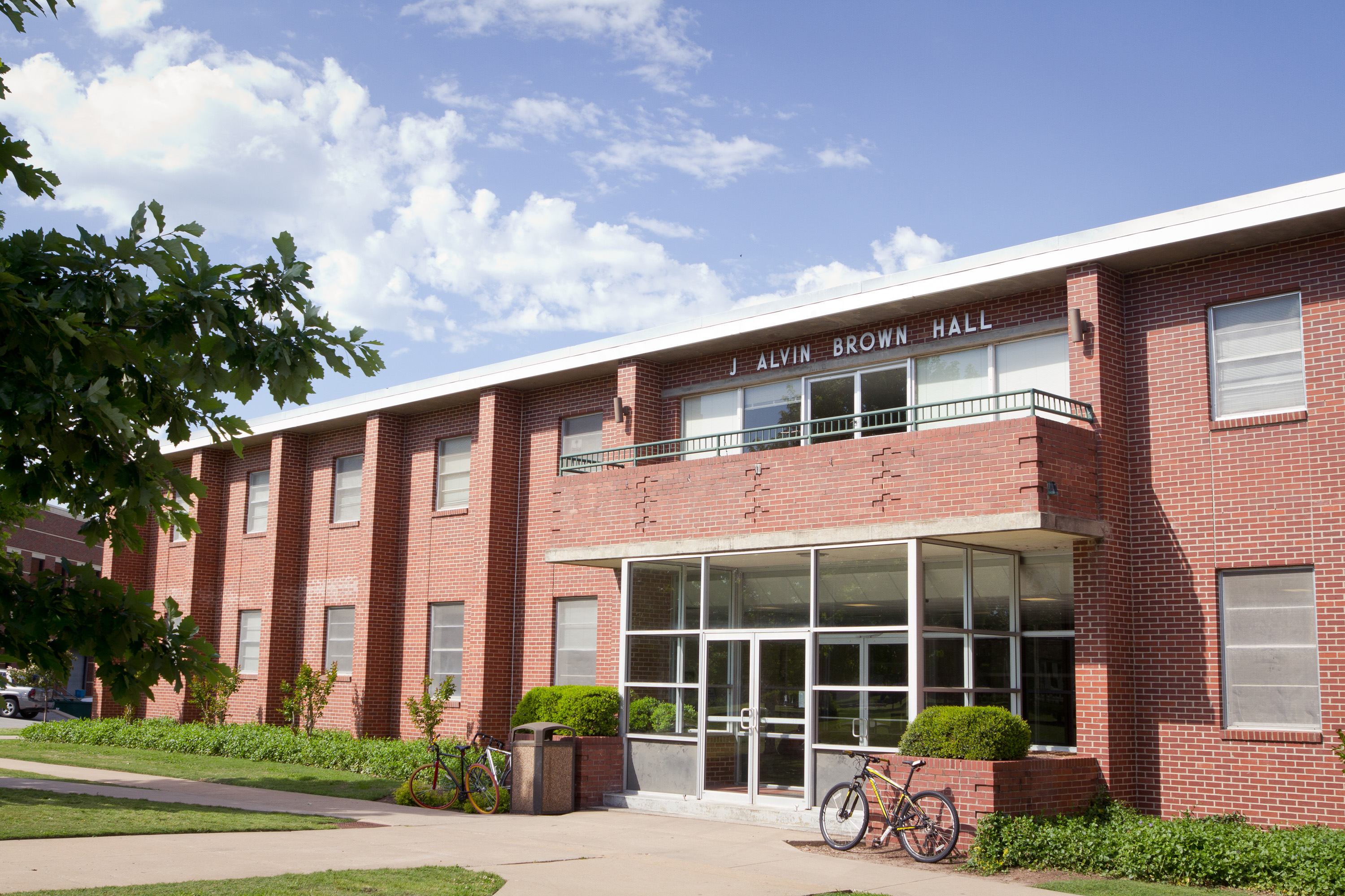 JBU Announces $3 Million Lead Gift for Renovation of Historic J. Alvin Hall