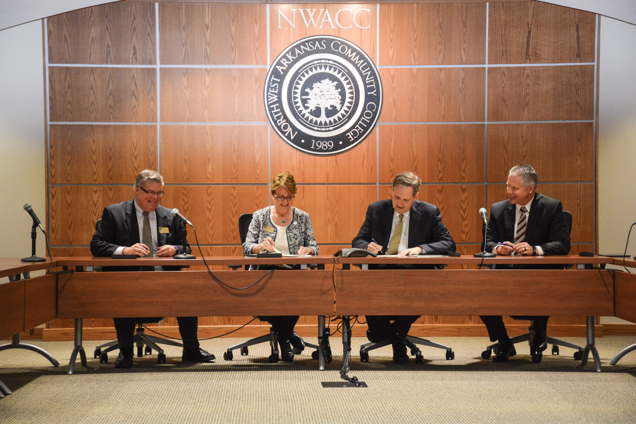 JBU, NorthWest Arkansas Community College Sign  Memorandum to Facilitate Transfers