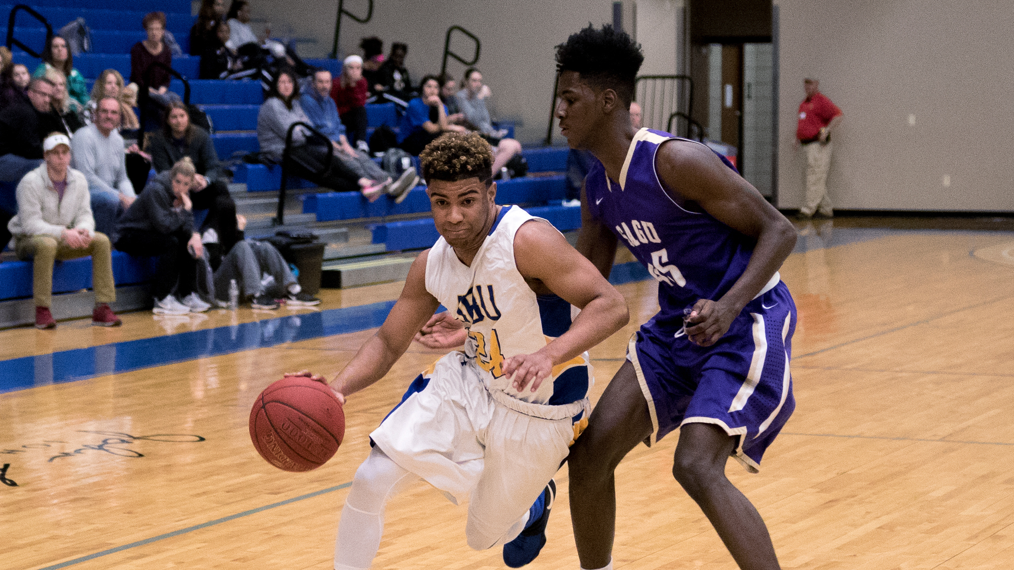 Men’s basketball closes season, falls in valiant fashion at SAGU