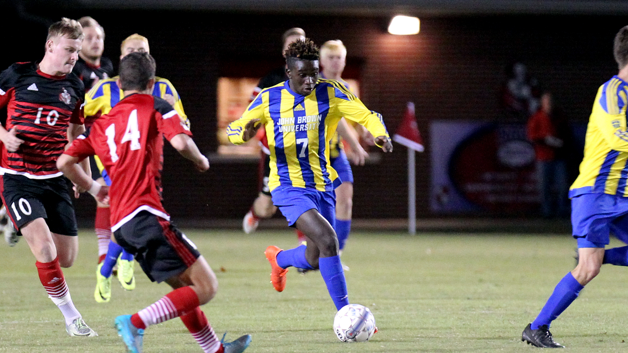 Set piece bounces men’s soccer from National Championships